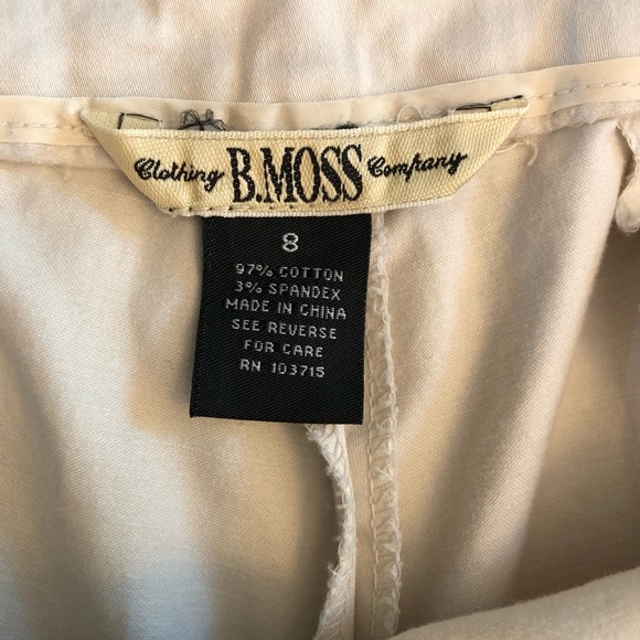 B Moss Women's Khaki Capri Pants Size 8 - Picture 5 of 6